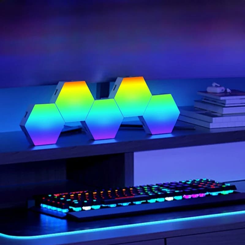 Шестигранные RGB-панели с реакцией на звук и управлением через приложение
